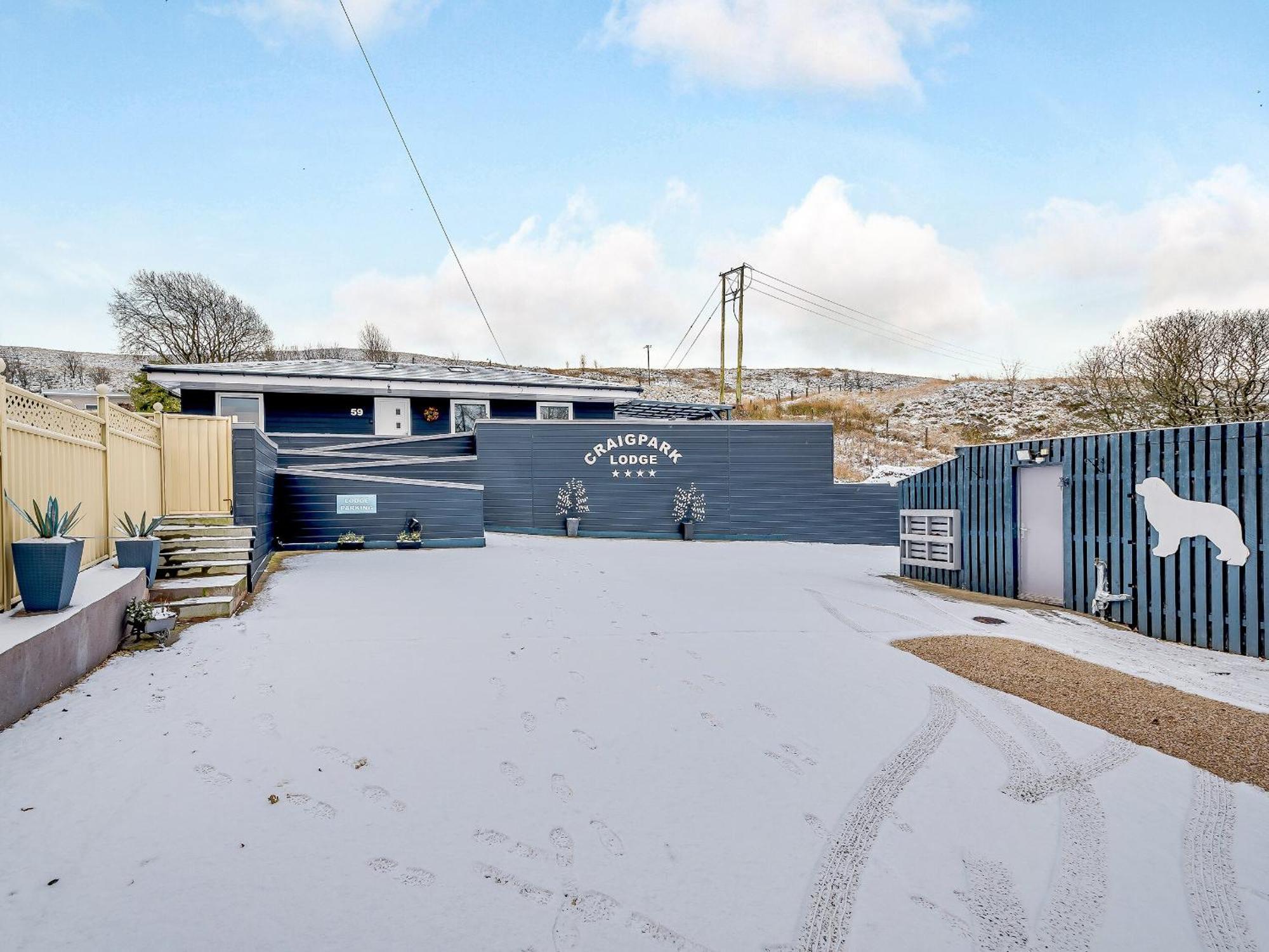 Craigpark Lodge Caldercruix Esterno foto